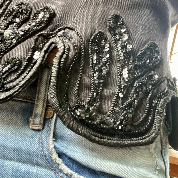 Vintage Fabrice sequence and silk waist jacket. Size small/extra small. - Picture 7 of 14